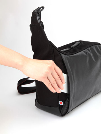 Artisan & Artist - RR4-05C Schwarz Easy Slider Bag