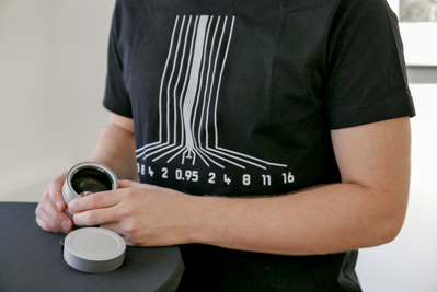 Leica T-Shirt Style ,,Blendenskala'' Schwarz
