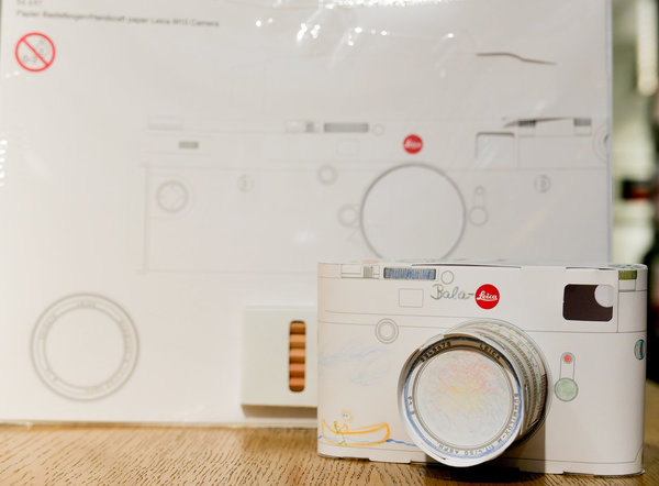 Leica M Bastel Set - Bastelbogen + Buntstifte